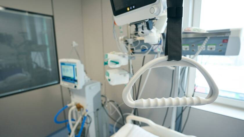 Medical devices in the ward, resuscitation in clinic